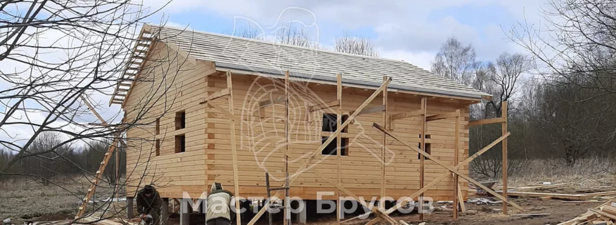 Что лучше выбрать для загородного дома из бруса - скважину или колодец?