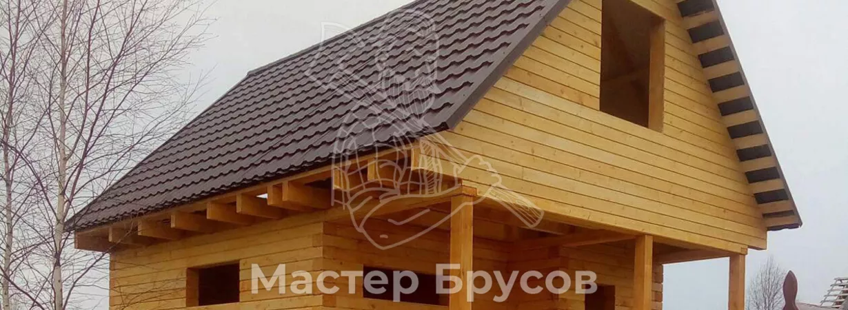 Особенности покраски бани из бруса