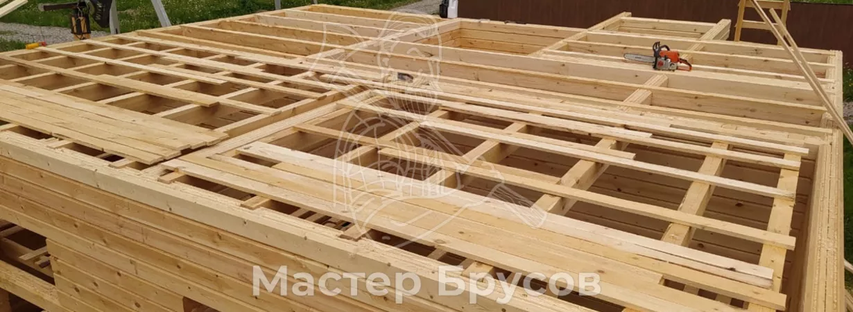 Профилированный или нестроганый - какой брус выбрать для строительства?